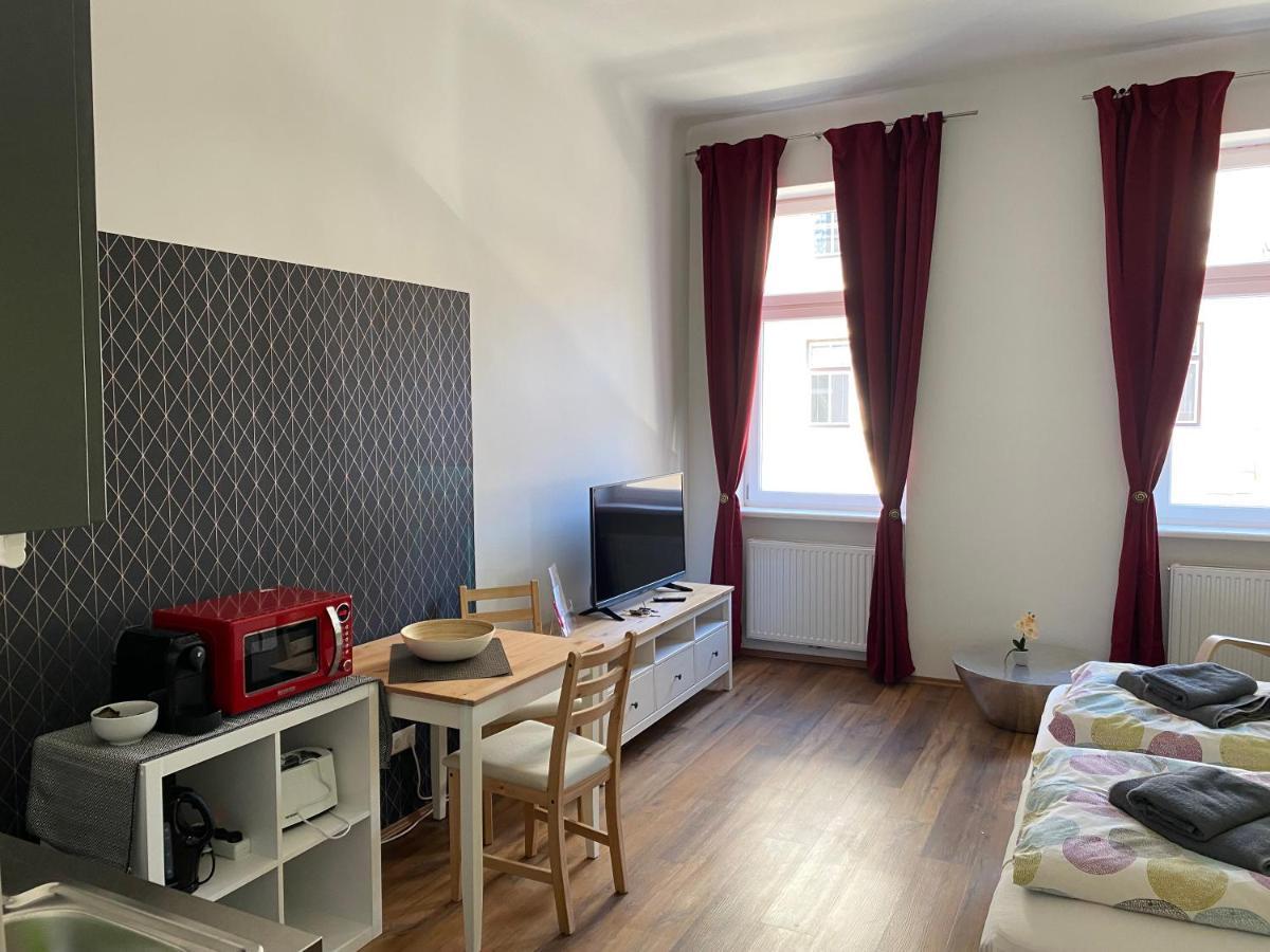 Studio & Apartments Near Reumannplatz Vídeň Exteriér fotografie